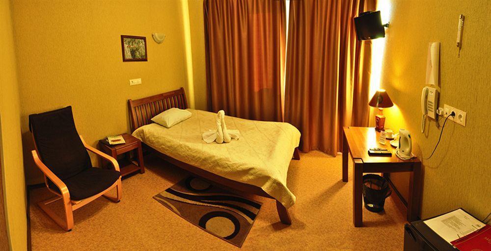 Hotel An-2 Harkiv Dış mekan fotoğraf