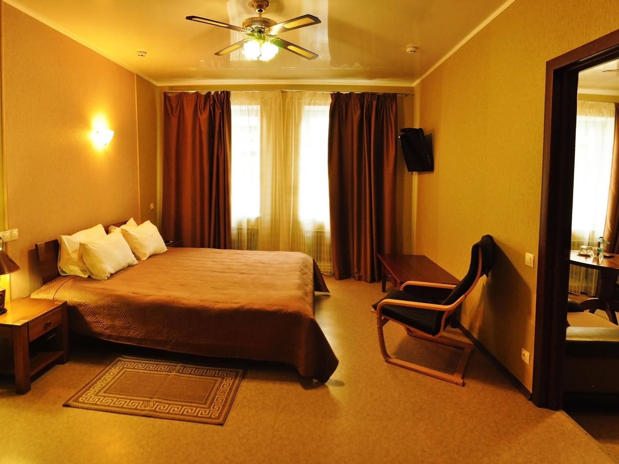 Hotel An-2 Harkiv Dış mekan fotoğraf