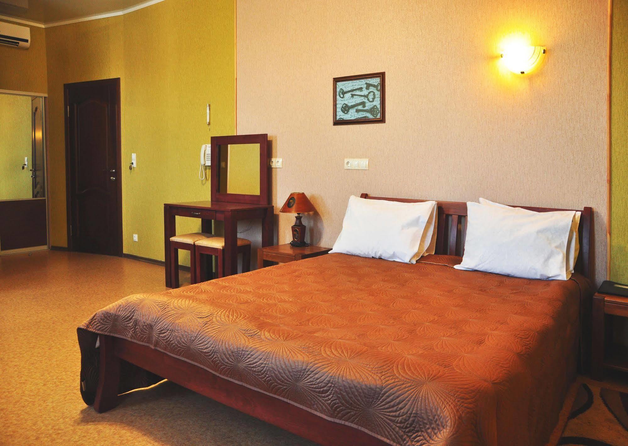 Hotel An-2 Harkiv Dış mekan fotoğraf