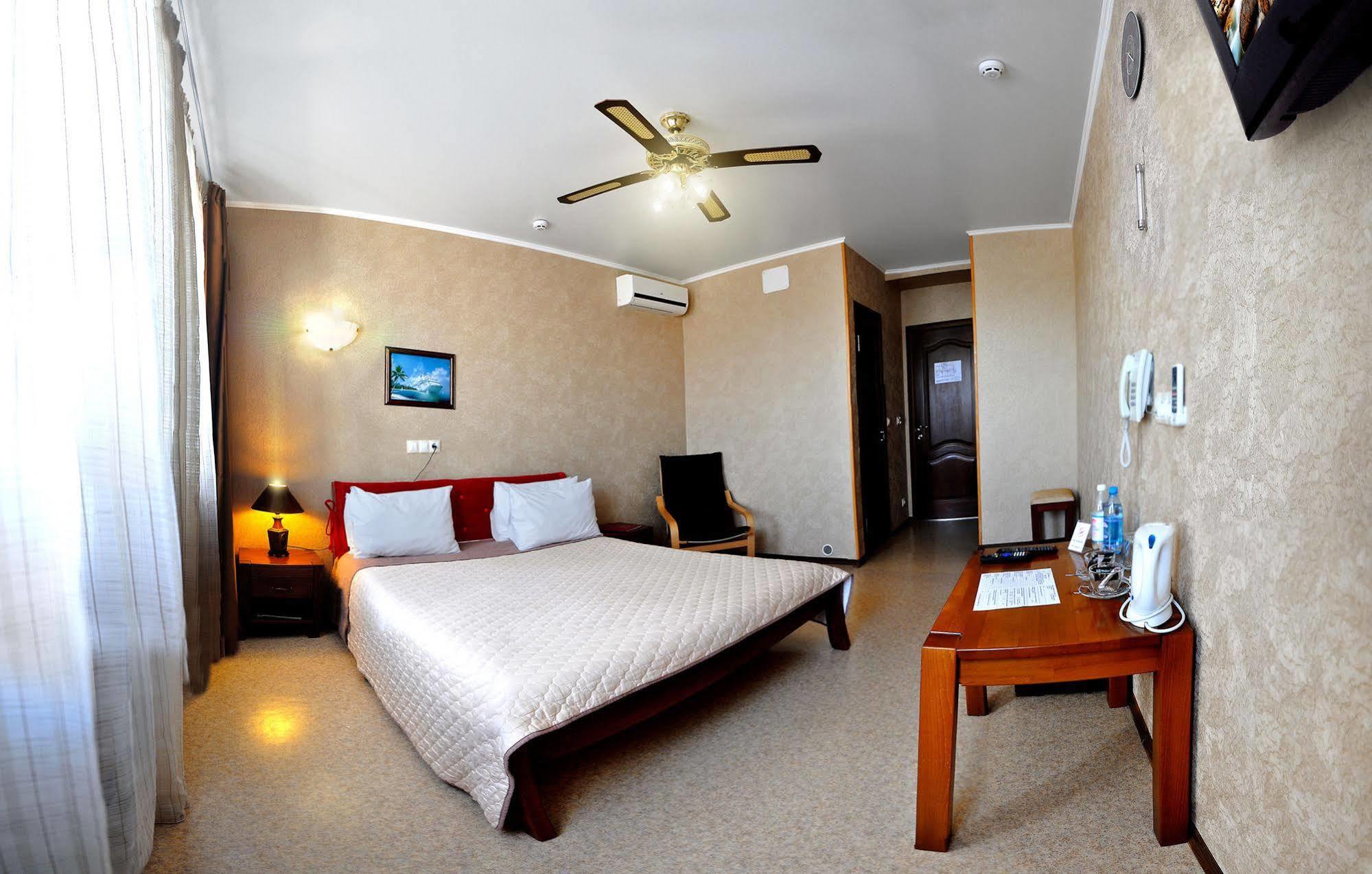 Hotel An-2 Harkiv Dış mekan fotoğraf