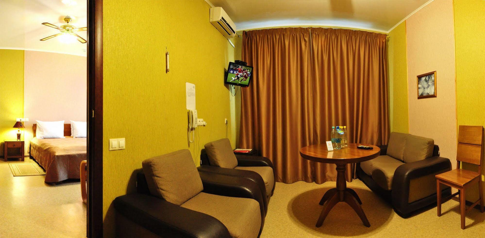 Hotel An-2 Harkiv Dış mekan fotoğraf