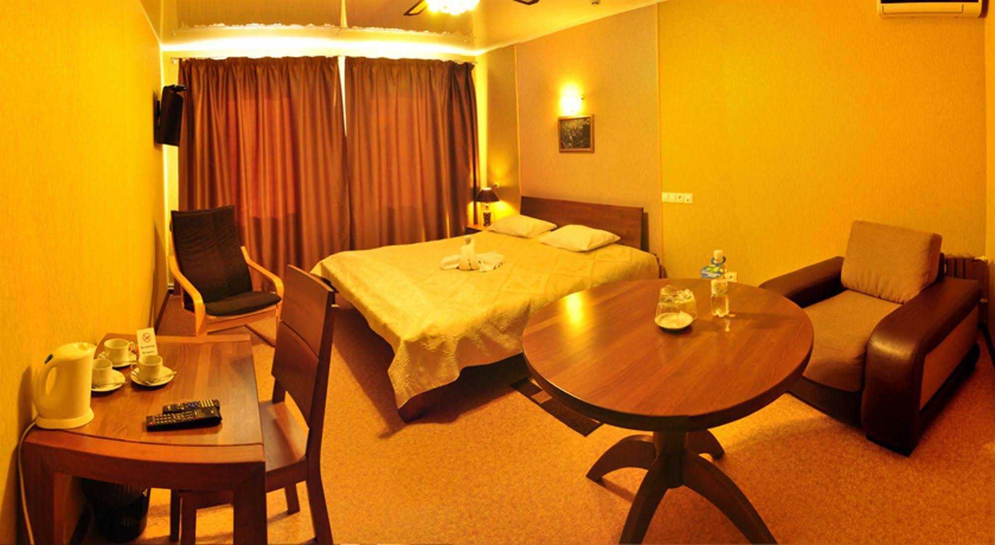 Hotel An-2 Harkiv Dış mekan fotoğraf